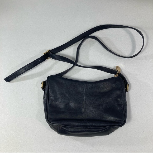 Étienne Aigner Black Leather Crossbody! - Picture 2 of 8